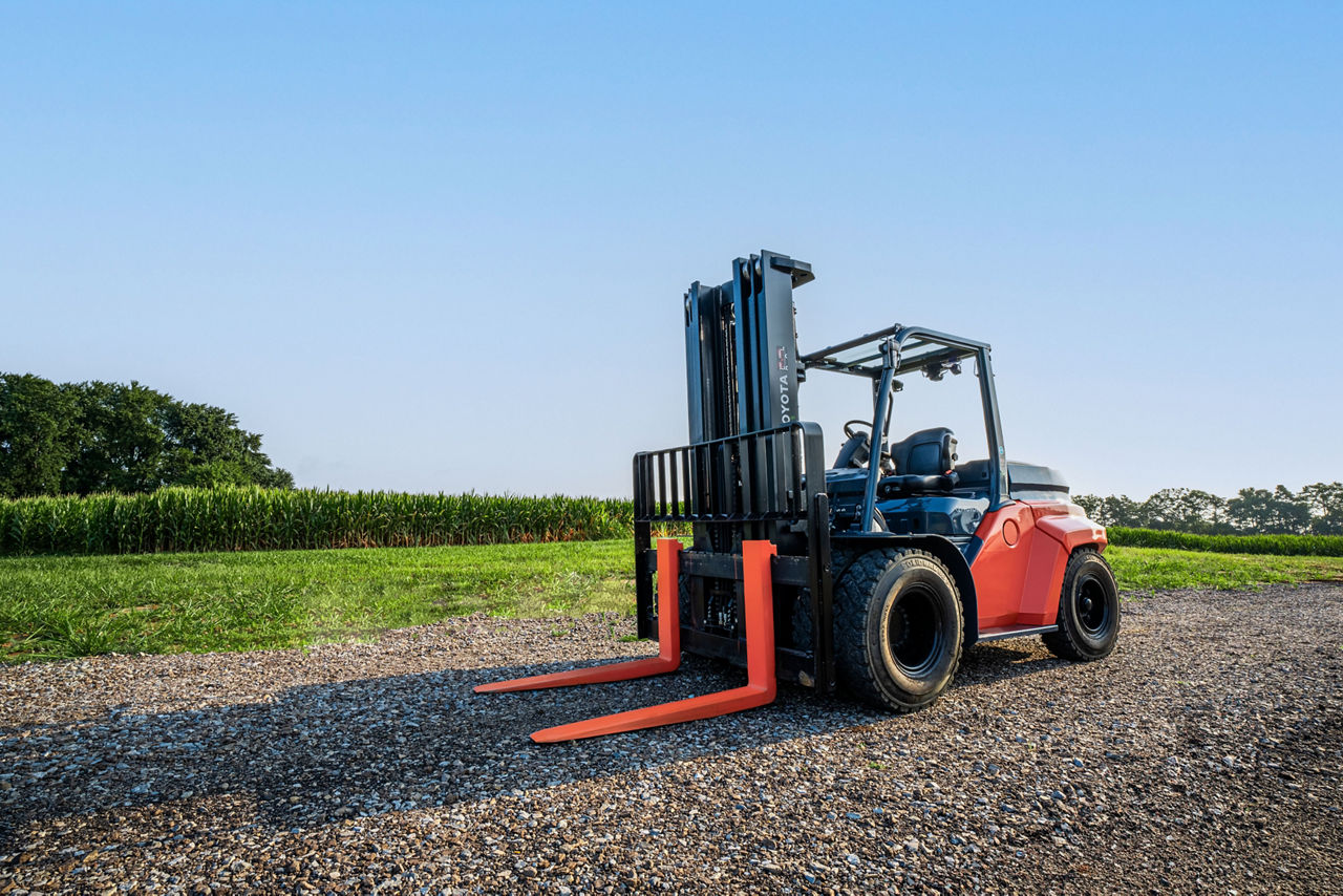 Toyota's Integrated Electric Pneumatic Forklifts